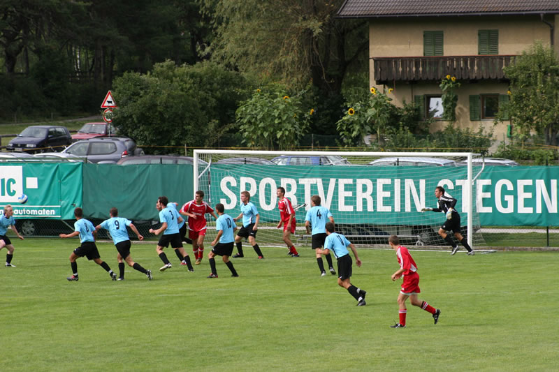 gal/Stadtturnier2007 - Spiel um Platz3 gegen Ahrntal/2007-08-12 SVR gg. SSV Ahrntal beim Stadtrurnier 044.jpg